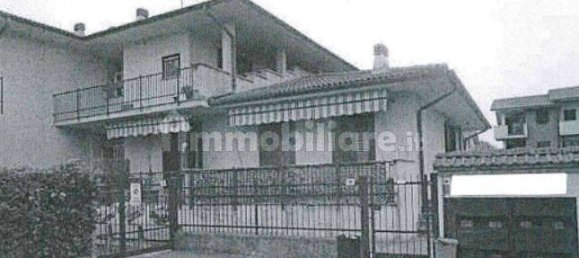 1 bedroom Apartment in Travacò Siccomario, Italy No. 180247 3