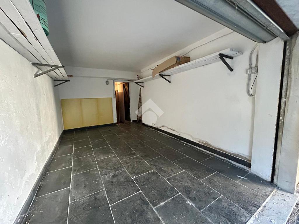 1 room Garage in Genoa, Italy No. 305622