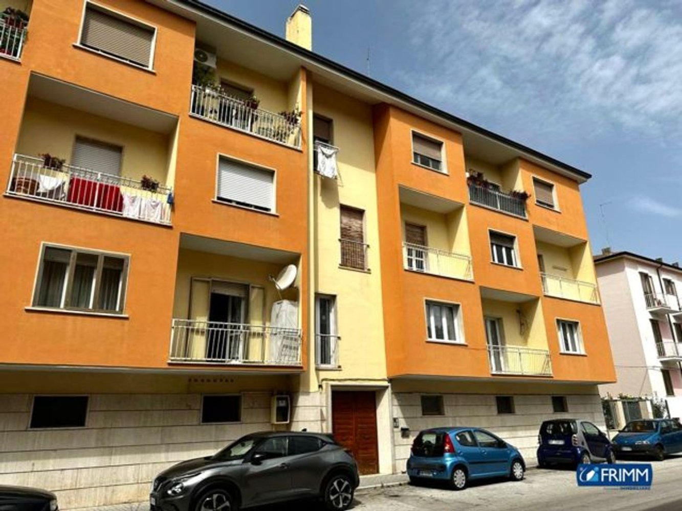 Квартира с 4 спальнями в Кампобассо, Италия № 313042