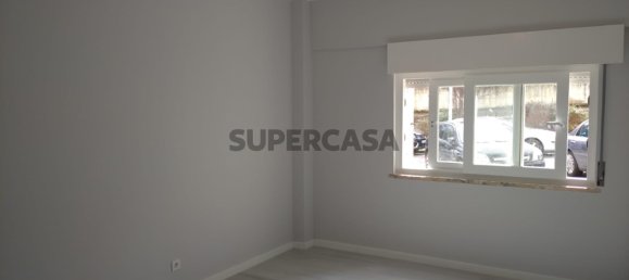 3 bedrooms Apartment in Loures, Portugal No. 155724 2