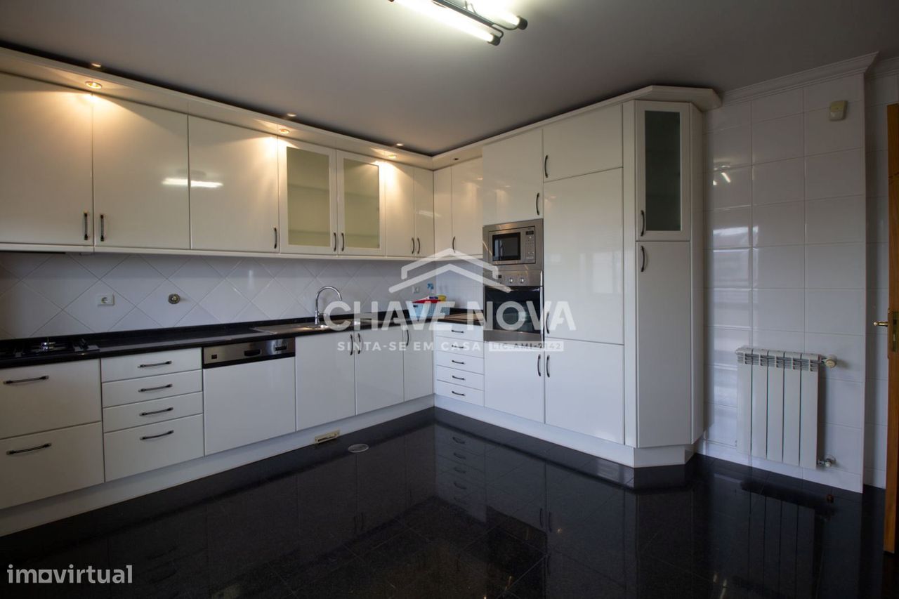4 bedrooms Duplex in Vila Nova de Gaia, Portugal No. 239288