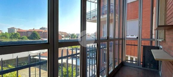 3 bedrooms Apartment in Turin, Italy No. 315717 13