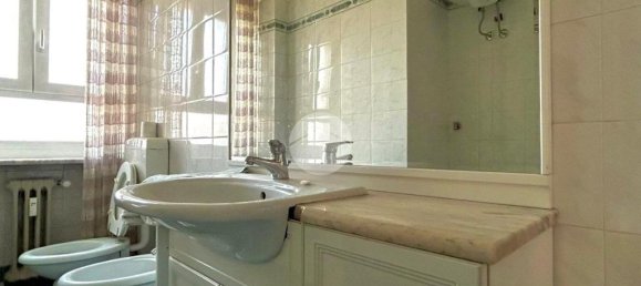 3 bedrooms Apartment in Turin, Italy No. 315717 22