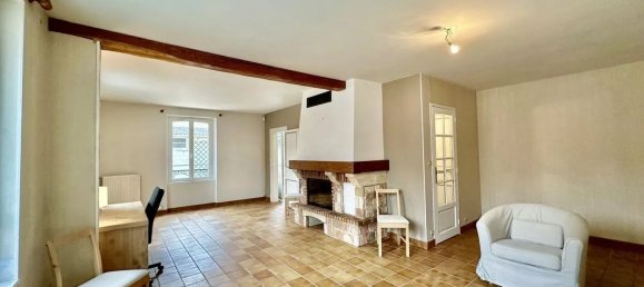 6 bedrooms House in Chartres, France No. 157704 2