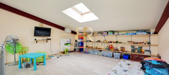 6 bedrooms House in Maisons-Alfort, France No. 182552 17