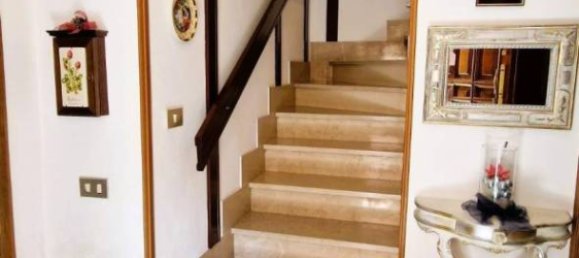 Casa de 2 dormitorios en Pontedera, Italy No. 302479 4