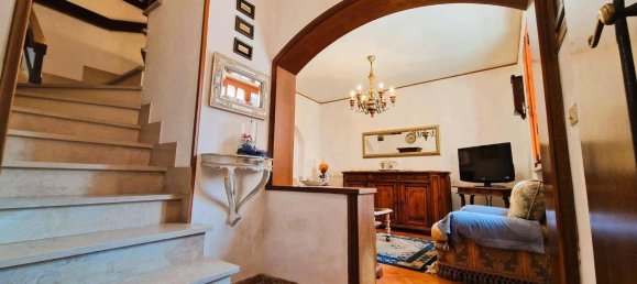 Casa de 2 dormitorios en Pontedera, Italy No. 302479 5