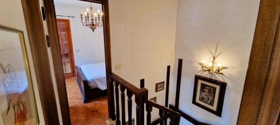 Casa de 2 dormitorios en Pontedera, Italy No. 302479 11