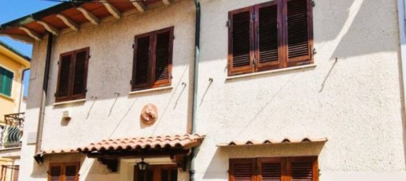 Casa de 2 dormitorios en Pontedera, Italy No. 302479 2