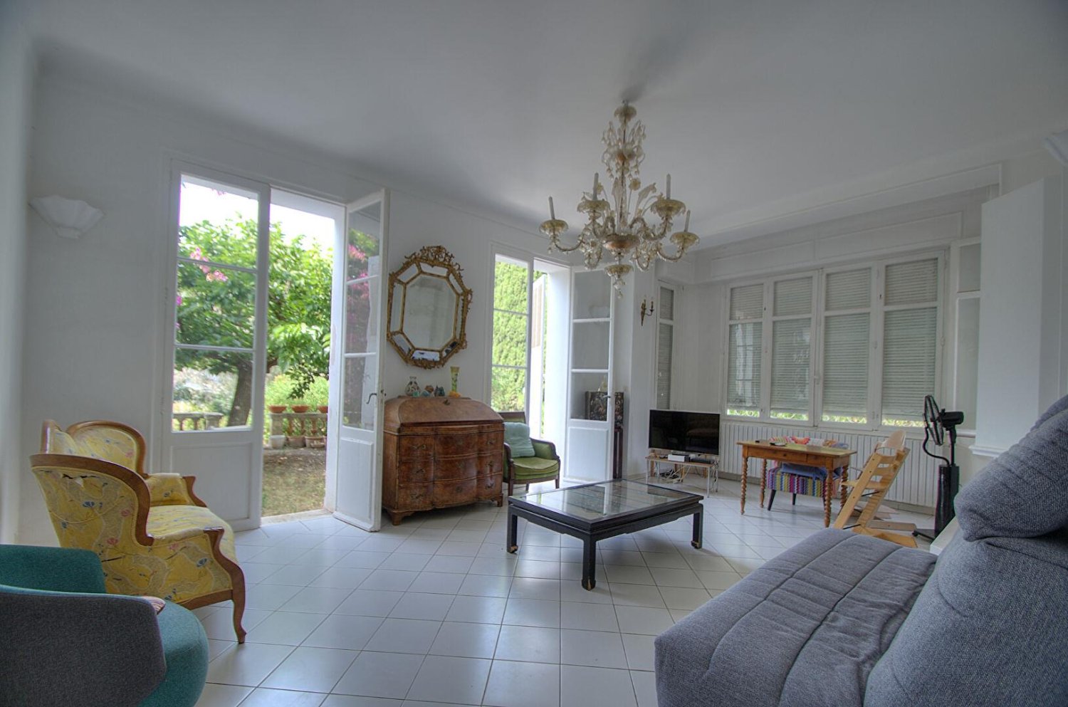 5 غرف نوم فيلا في Saint-Raphael, France رقم 303954