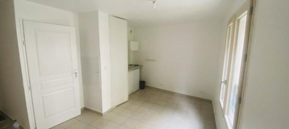 Studio in Corbeil-Essonnes, France, Nr. 282987 3