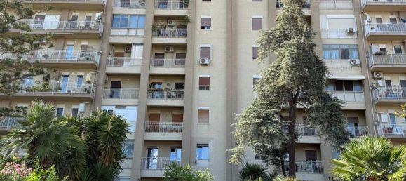 3 rooms Apartment in Palermo, Italy No. 301114 10