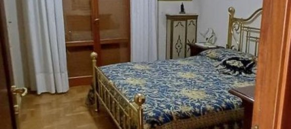 6-salle Appartement à Pistoia, Italy No. 232640 10