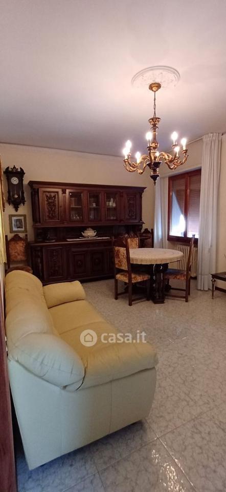 6-salle Appartement à Pistoia, Italy No. 232640