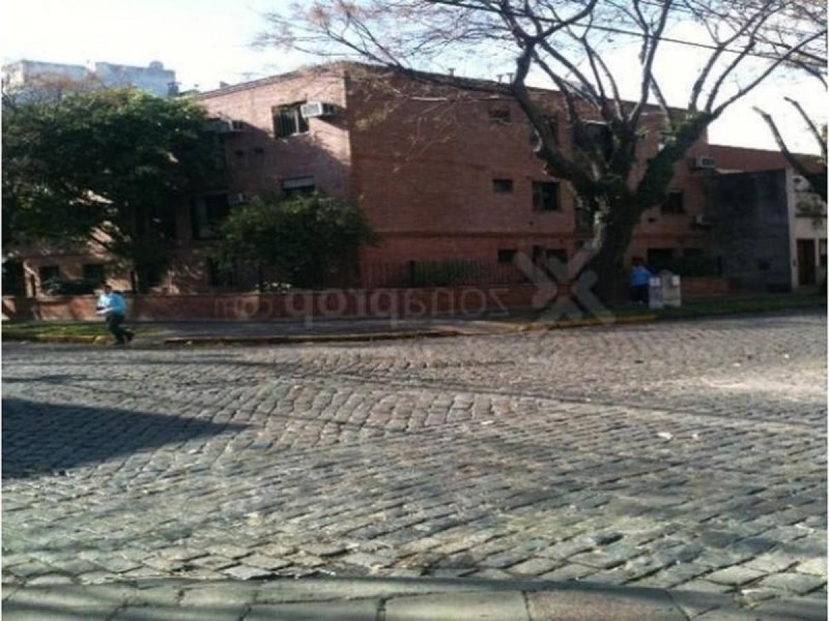 605m² Office in San Isidro, Argentina No. 24219