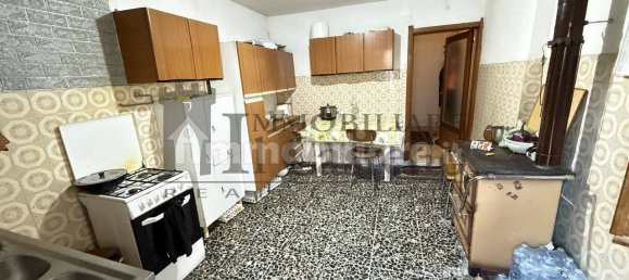 2 Schlafzimmer Haus in Castiglione del Lago, Italy, Nr. 258927 2