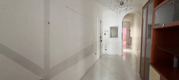 Apartamento de 2 divisões em Bari, Italy N.º 20091 6