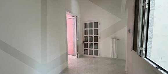 Apartamento de 2 divisões em Bari, Italy N.º 20091 10