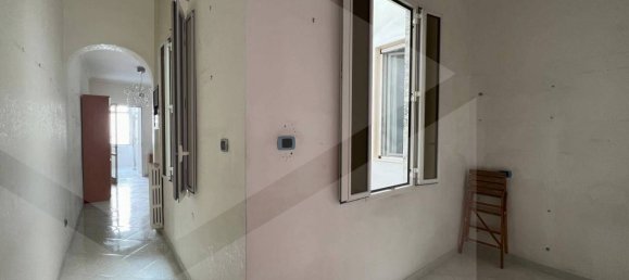 Apartamento de 2 divisões em Bari, Italy N.º 20091 8