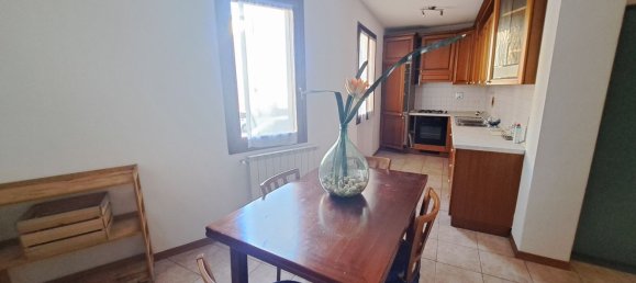 4 bedrooms House in Signa, Italy No. 323144 23