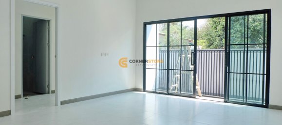 125m² House in Bang Lamung, Thailand No. 77742 18