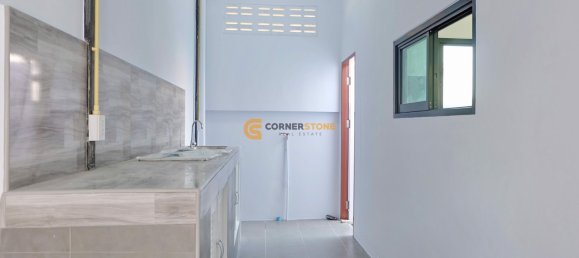 125m² House in Bang Lamung, Thailand No. 77742 3