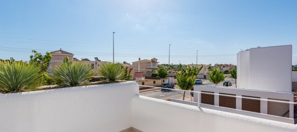 3 Schlafzimmer Villa in Los Alcazares, Spain, Nr. 10516 23
