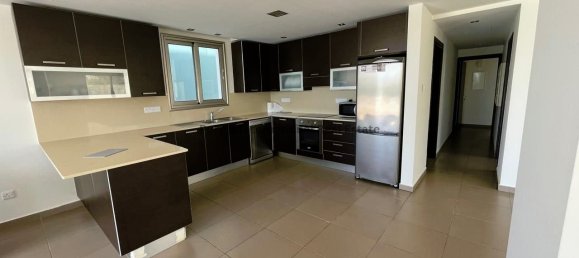 3 غرف نوم شقة في Pervolia, Cyprus رقم 922 17