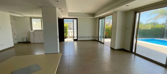 3 غرف نوم شقة في Pervolia, Cyprus رقم 922 11