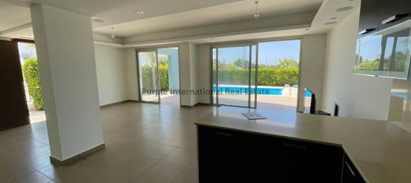 3 غرف نوم شقة في Pervolia, Cyprus رقم 922 13