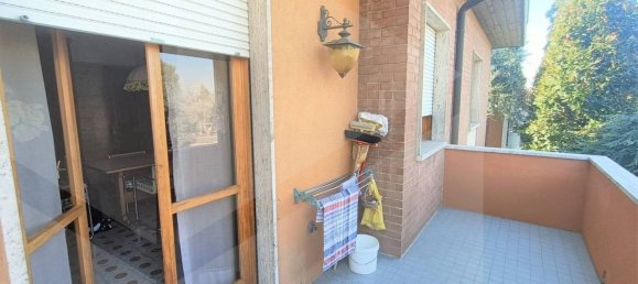 4 rooms House in Sassuolo, Italy No. 22677 10
