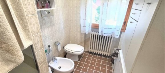 4 rooms House in Sassuolo, Italy No. 22677 16