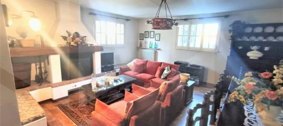 4 rooms House in Sassuolo, Italy No. 22677 9