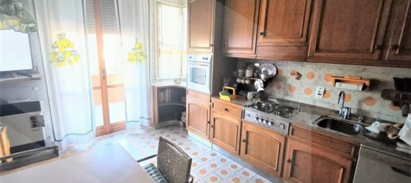 4 rooms House in Sassuolo, Italy No. 22677 3