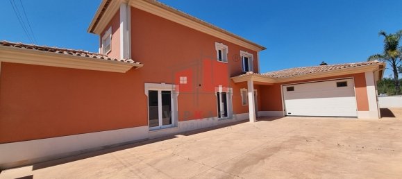 Casa de 6 dormitorios en Leiria, Portugal No. 152706 3