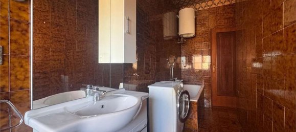 6 bedrooms Apartment in Asti, Italy No. 375305 22