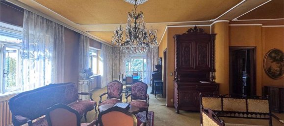 6 bedrooms Apartment in Asti, Italy No. 375305 15