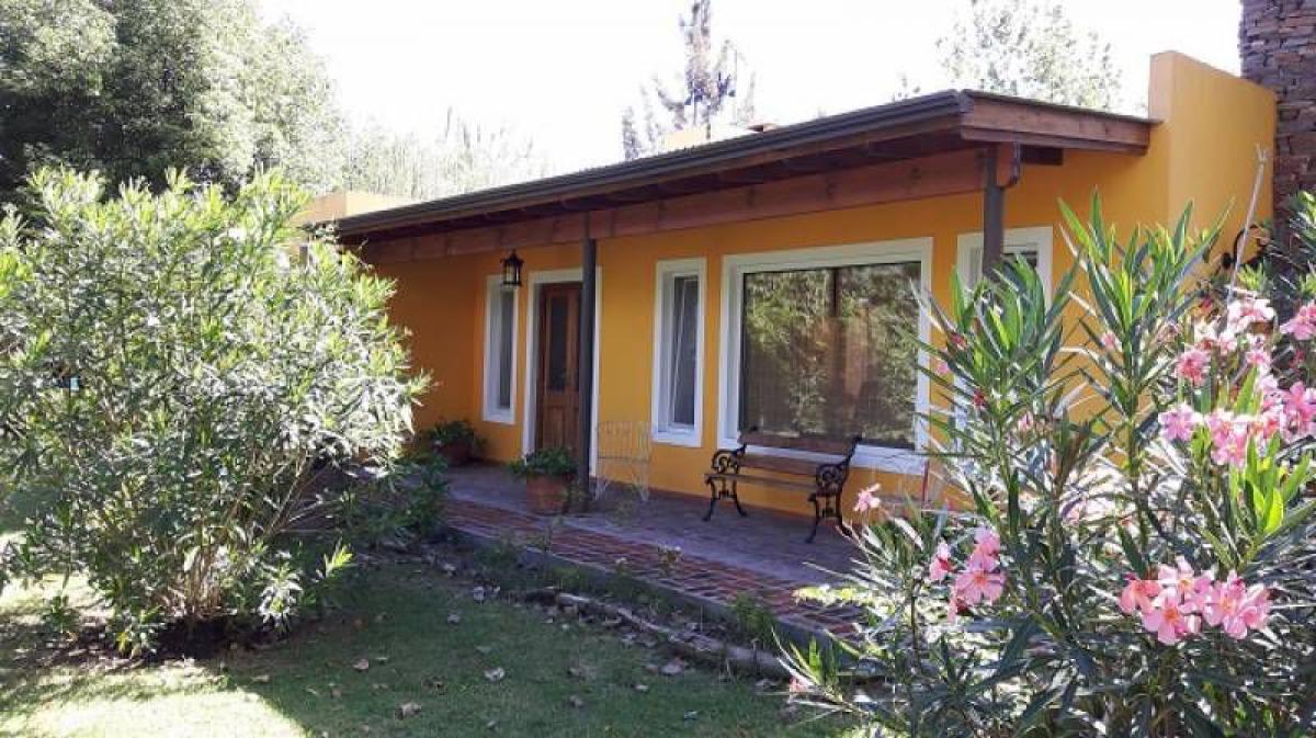 3 bedrooms House in Marcos Paz, Argentina No. 21535