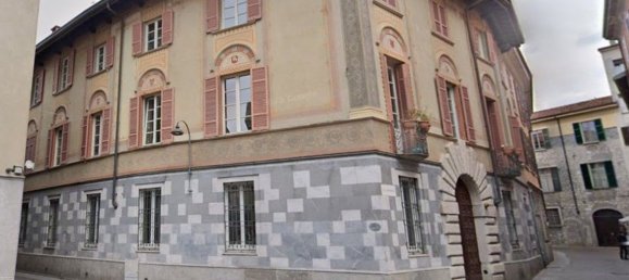 Apartamento de 3 dormitorios en Como, Italy No. 361918 20