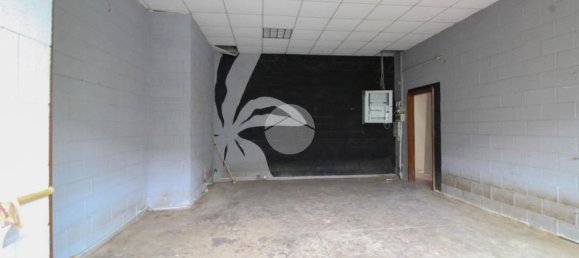 300m² Warehouse in Zelo Buon Persico, Italy No. 30261 8