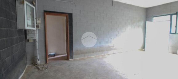 300m² Warehouse in Zelo Buon Persico, Italy No. 30261 11