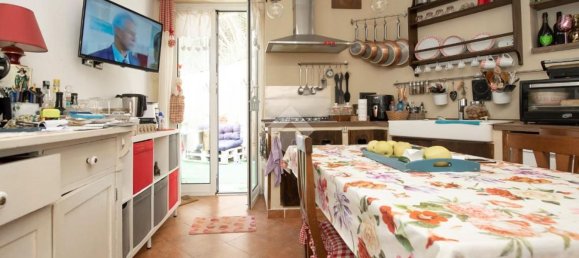 3 rooms Apartment in Genoa, Italy No. 271197 16