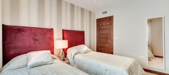 3 bedrooms Apartment in Marbella, Spain No. 202052 8