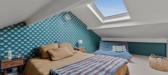 3 bedrooms House in Nanterre, France No. 134554 8