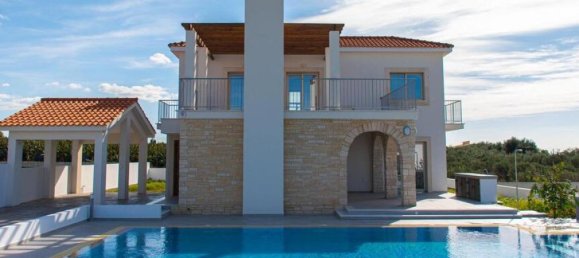 3 bedrooms Villa for sale in Paphos, Cyprus № 24689 6