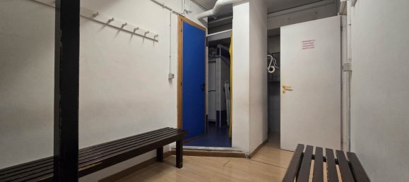 5 rooms Commercial property in Rome, Italy No. 33874 12