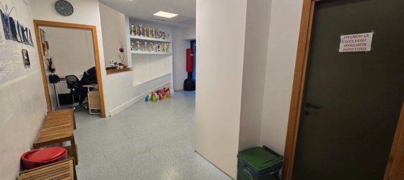 5 rooms Commercial property in Rome, Italy No. 33874 3