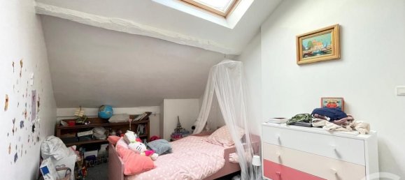 3 bedrooms Townhouse in Bougival, France No. 163196 9