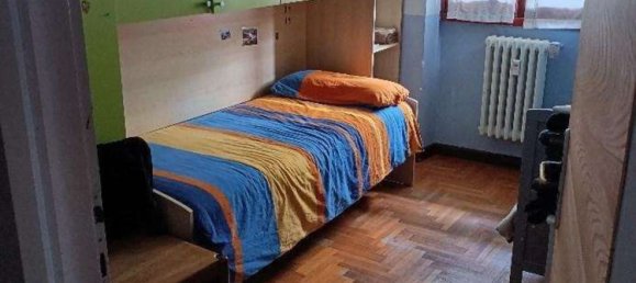 7-salle Appartement à Sondrio, Italy No. 7229 7