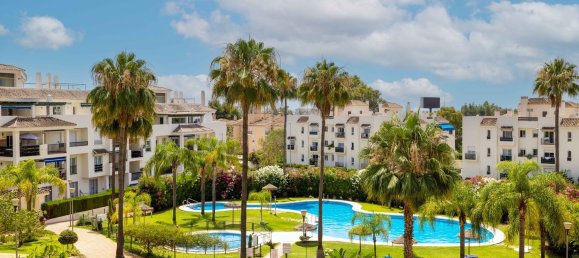 2 bedrooms Penthouse in Marbella, Spain No. 141934 3